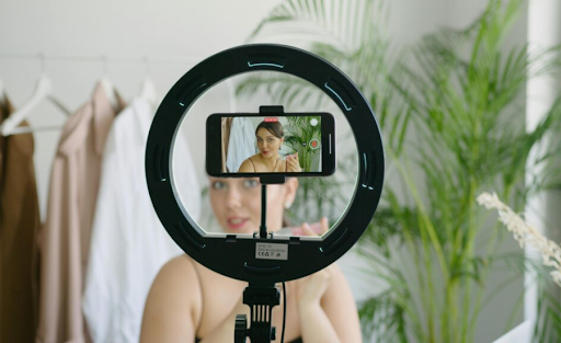 TikTok iTraderCoin Going Viral Now: What’s Capturing the Digital Scene